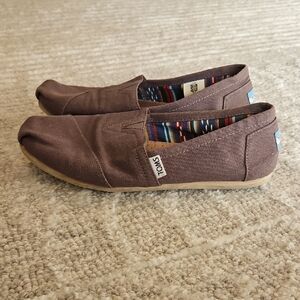 TOMS Shoes